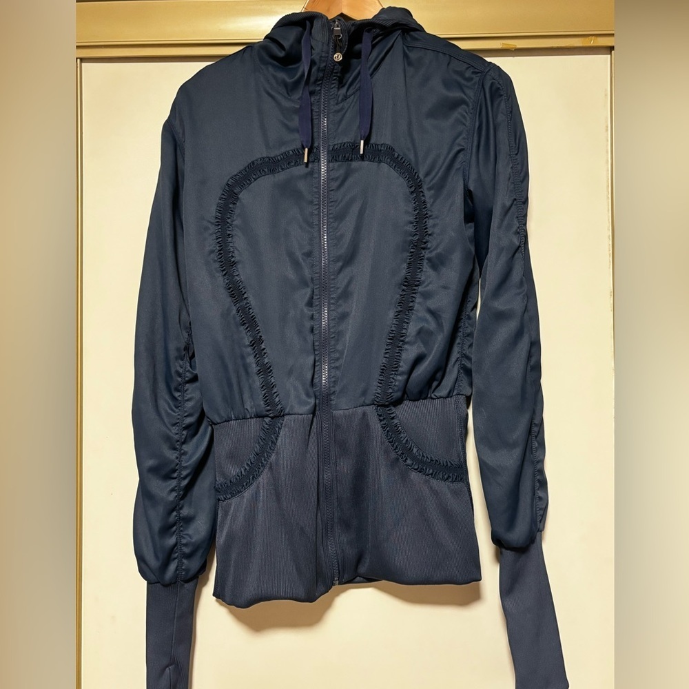 Lulu Lemon Navy reversible Jacket medium